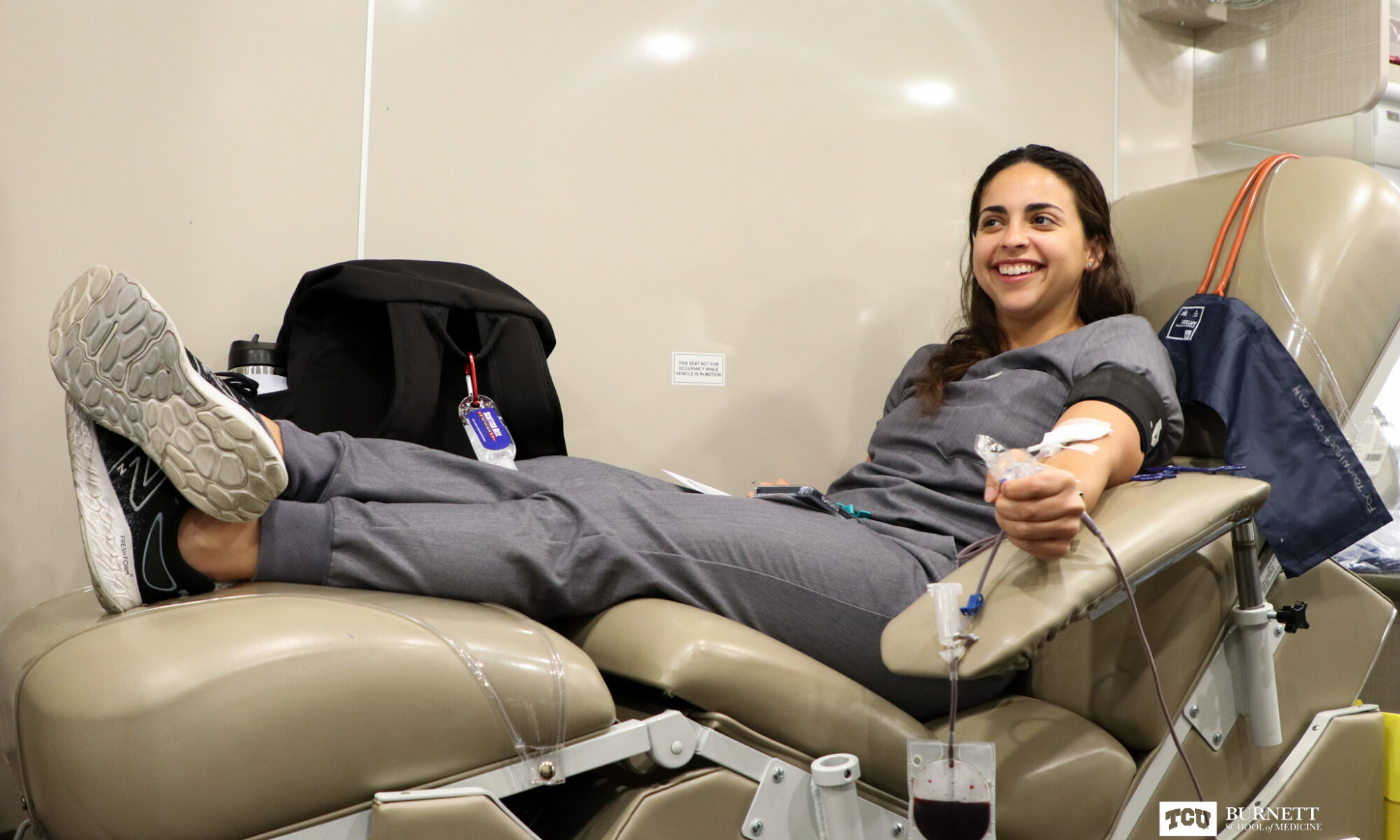 Isabella Amado, MS3, gives blood at the Anne Burnett Marion School of Medicine at Texas Christian University in Fort Worth.